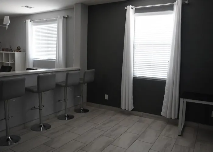 Lovely White Grey 3 Bedrooms * Buckeye