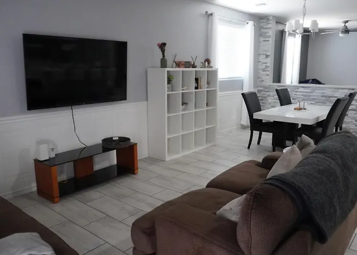 Lovely White Grey 3 Bedrooms
